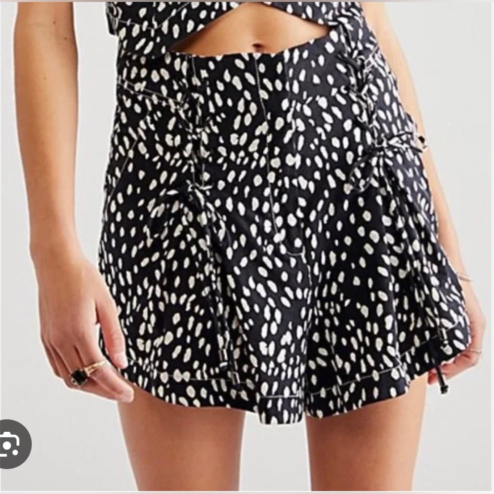 NWOT Free People Bennett Flounce Shorts Sz 8